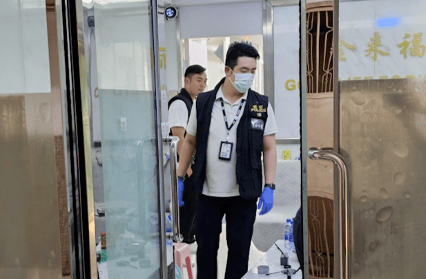 香港黄金劫案有内鬼？传7人落网、追回贼赃、合伙人在逃 香港警方发言人：正核实