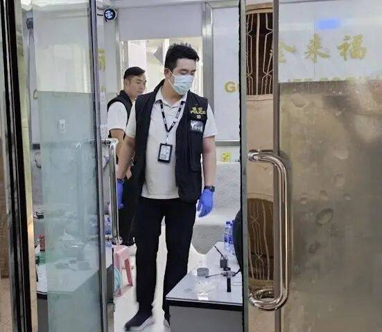 香港“黄金大劫案”最新进展警方拘捕7人！近日全球多地发生黄金盗窃案件