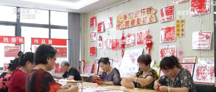 城市一刻钟便民生活圈扩围升级：便利百姓生活 激发社区消费新活力