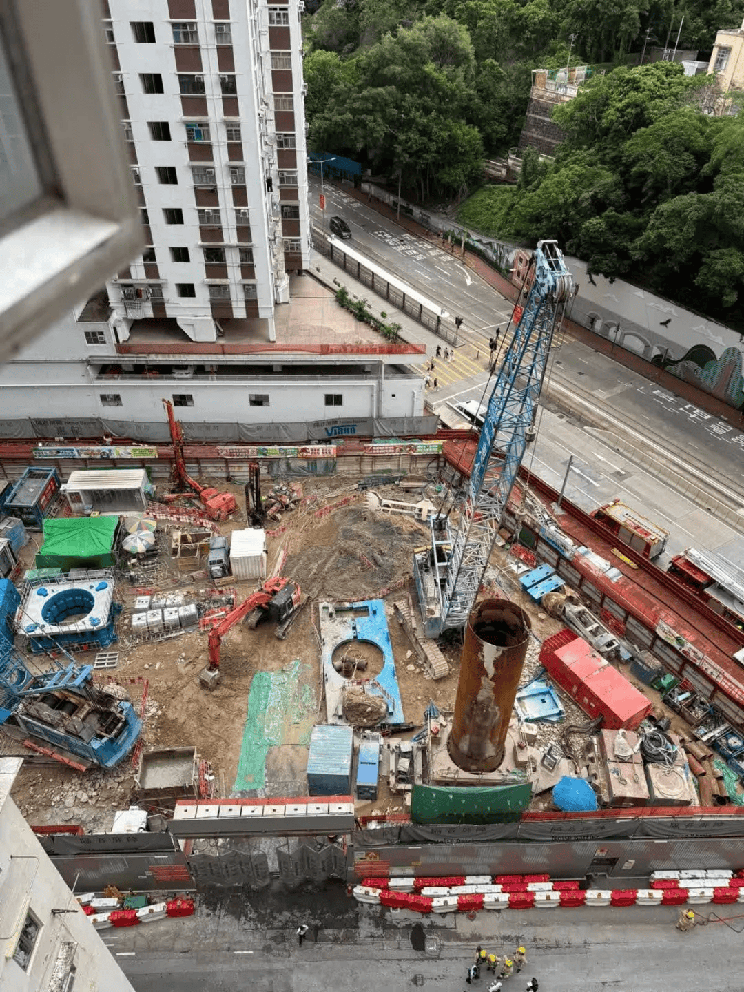 香港闹市发现战时炸弹，6000人紧急疏散！警方通报：内有500磅高性能TNT炸药，外壳完整无缺