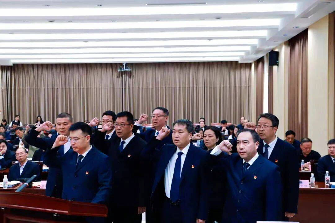 【人大要闻】市十五届人大常委会召开第二十六次会议