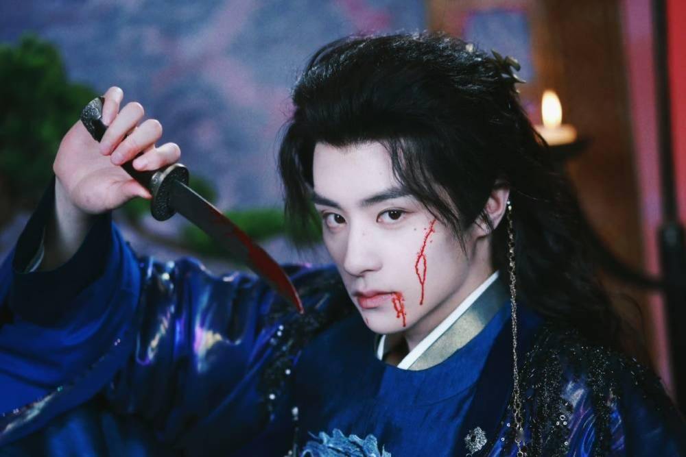 仅播1天,就冲上飙升榜冠军,终于有值得熬夜狂追的黑马短剧了!