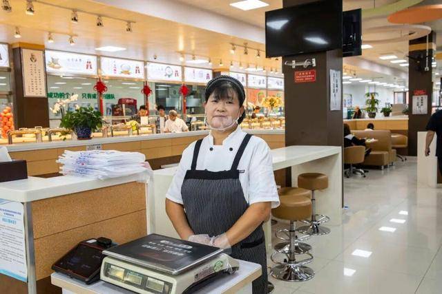用1分钱做“暗号”的食堂阿姨火了