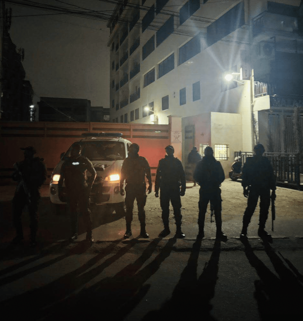 马达加斯加首都发生骚乱，当地华人：花钱请警察和部队打退暴徒进攻，抱团24小时轮班，有老板损失或超5000万元