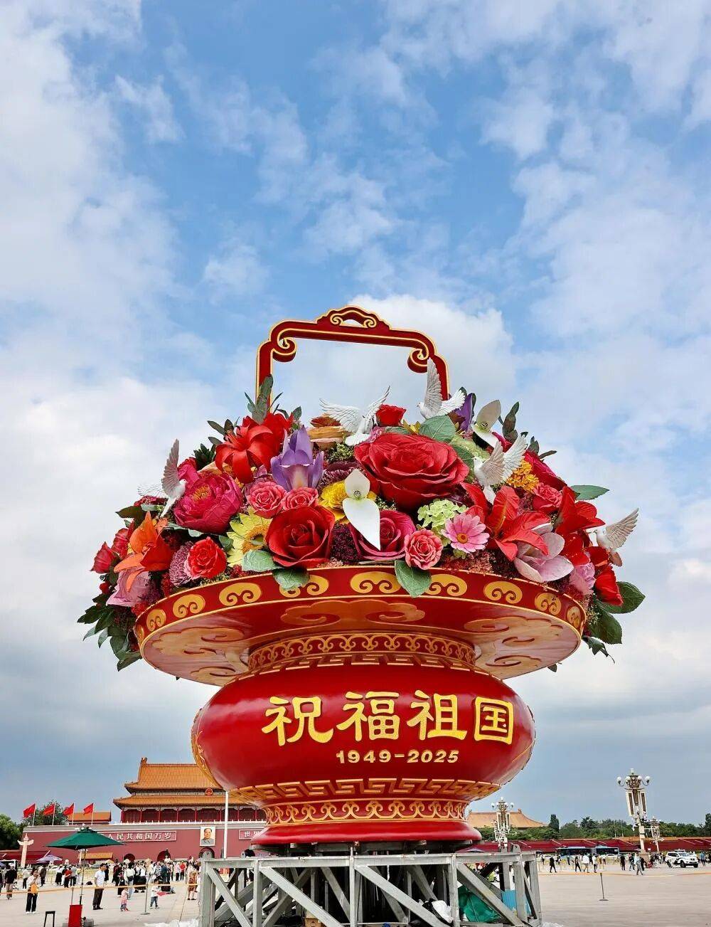 国庆花坛迎盛世,又火火火出圈了!