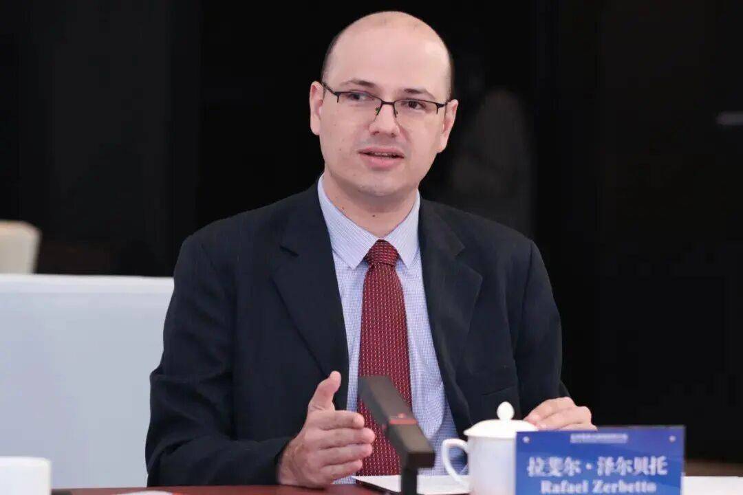 祝贺！我们的巴西籍同事拉斐尔·泽尔贝托荣获中国政府友谊奖