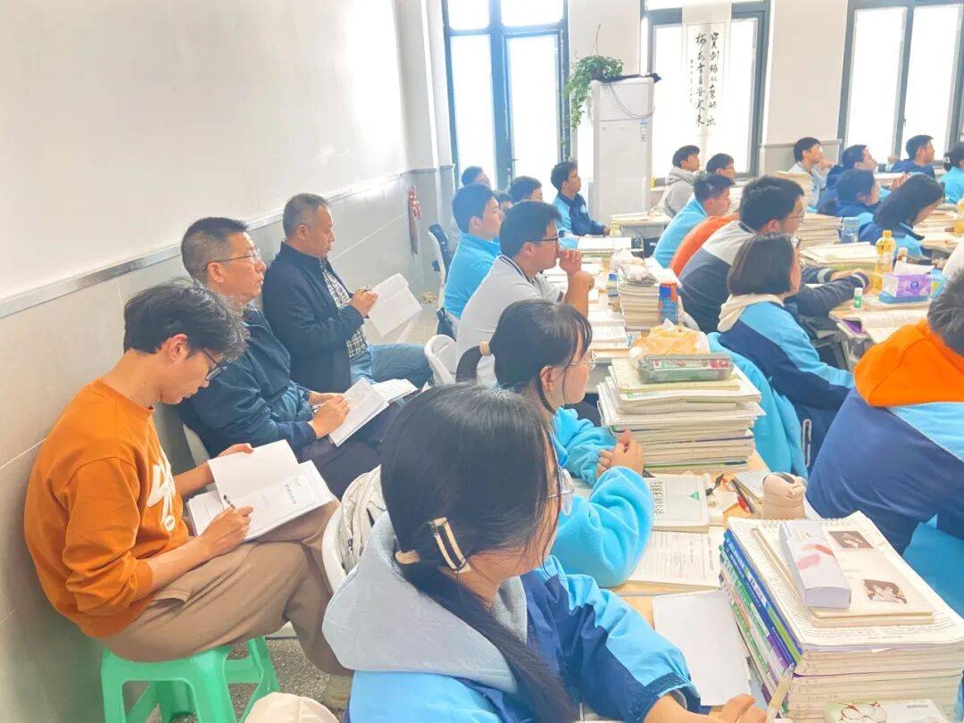 精准把脉,管理赋能:巴蜀深度合作引领重庆三十七中治理与教研体系升级