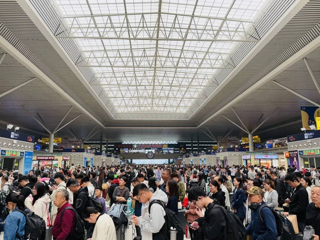 预计发送超100万人！郑州迎返程高峰