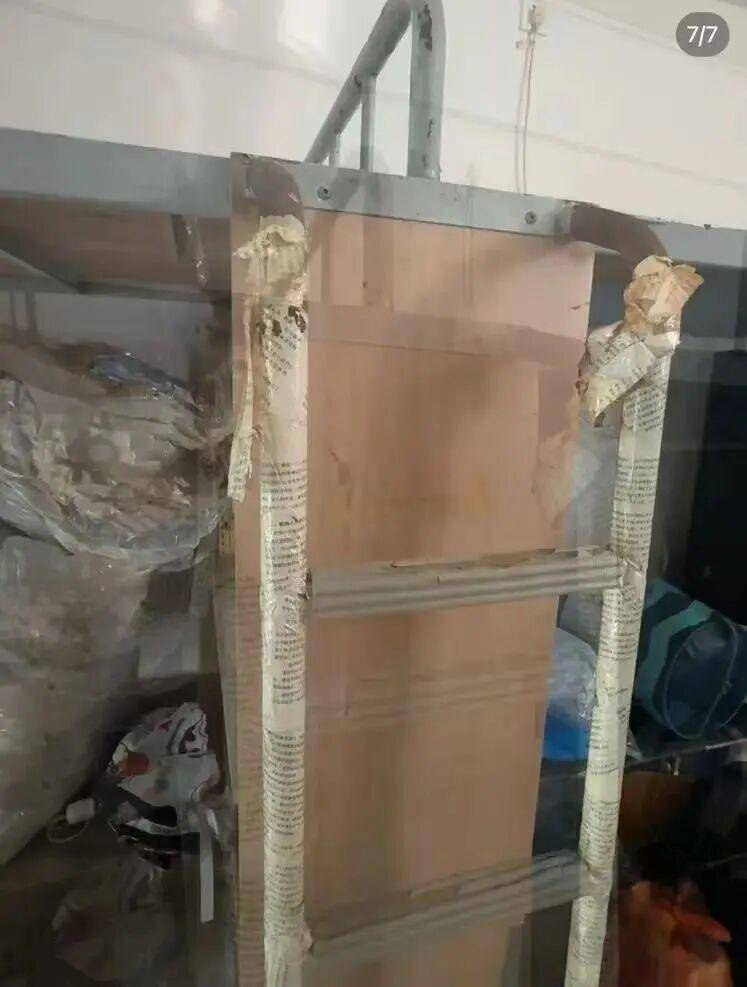 被曝住宿环境差像仓库，广东一高校回应：正在排查处理，“没那么夸张，纯粹是误会”
