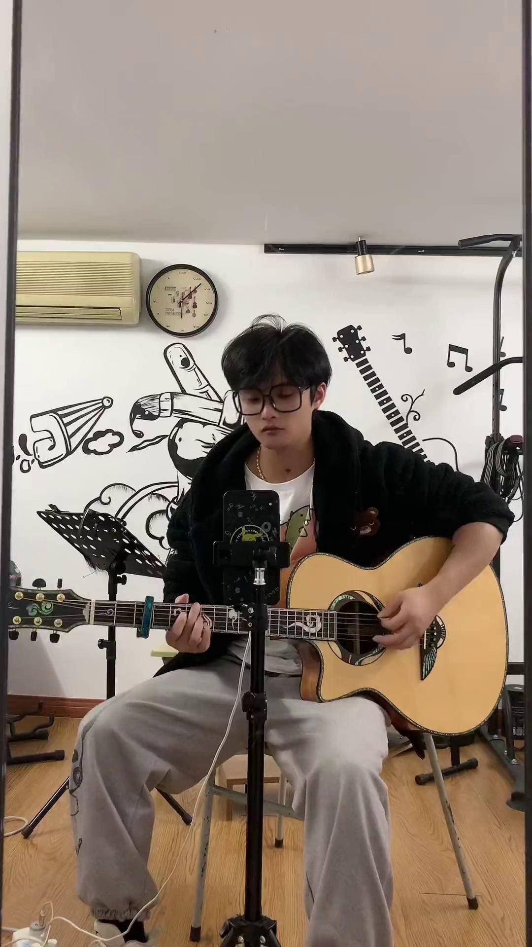 最爱的一首歌理想三旬 理想三旬吉他弹唱 吉他弹唱 陈鸿宇 dou 小助手