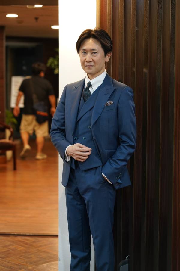 日本裁缝上海开店十多年：定制西服，也是定制记忆 | 上海滩上洋掌柜