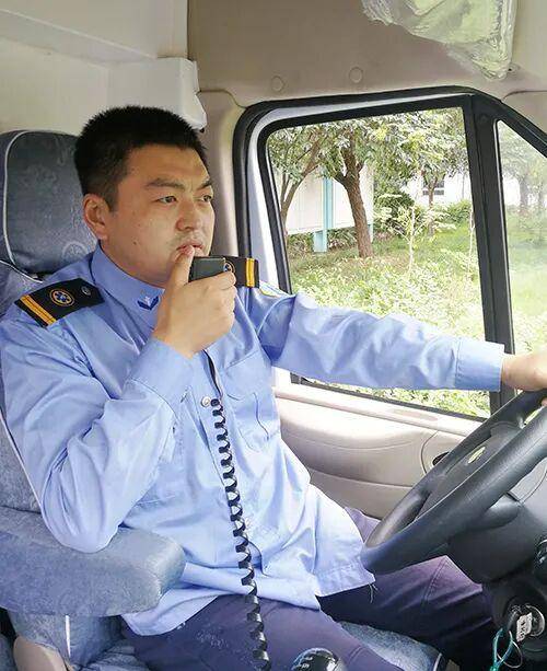 天降“神兵”！高速车祸4人受伤，咸阳市中心医院急救中心“顺手”救人