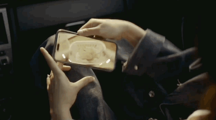 14万!全球首款家务机器人开卖,OpenAI投资,萌脸翘臀会自己充电