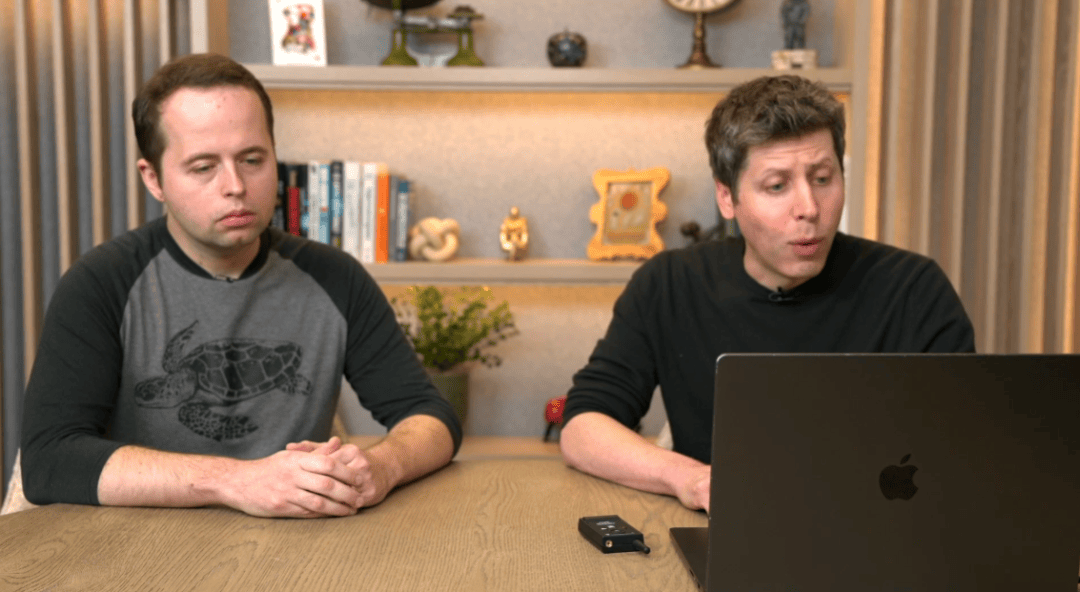 奥特曼直播挨骂,网友的攻击性给人看乐了。