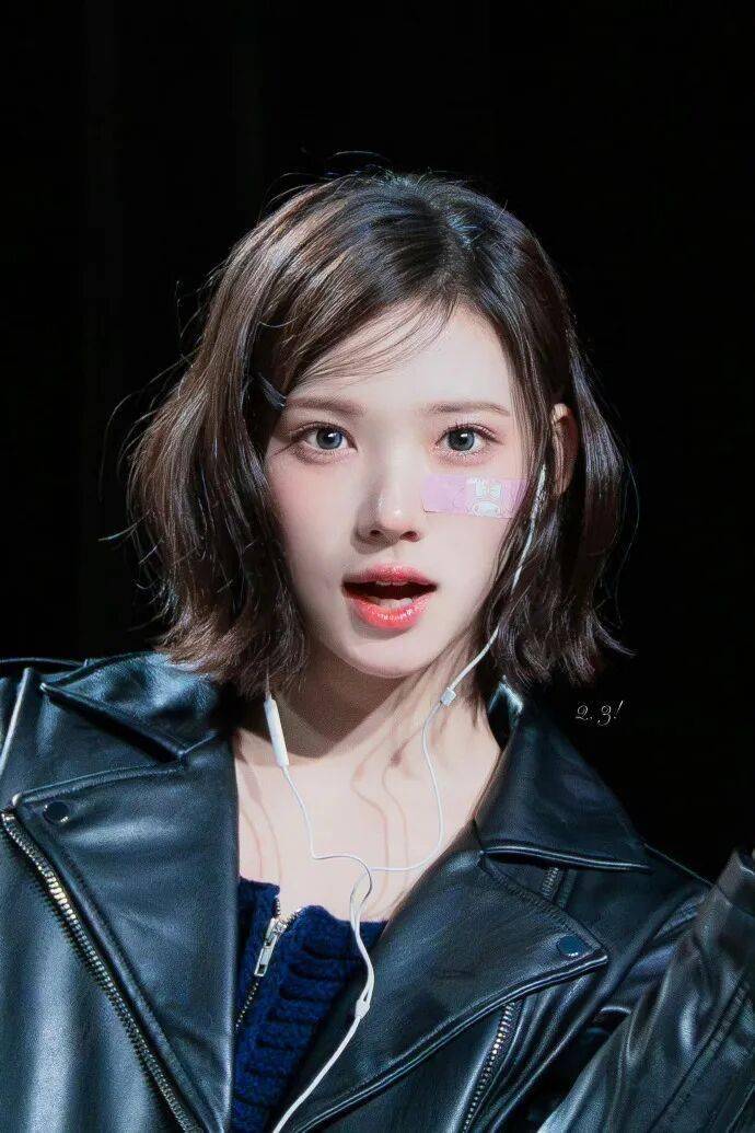 人气女团成员让粉丝不要和“长得丑的男人”交往,韩男网友破防了! 插图6 人气女团成员让粉丝不要和“长得丑的男人”交往,韩男网友破防了! 插图6