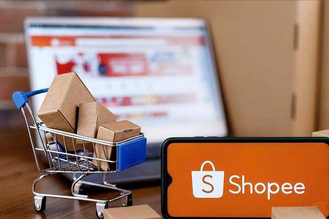 中企刚买4船美豆,特朗普又变卦,下架大批中货,不准中违约