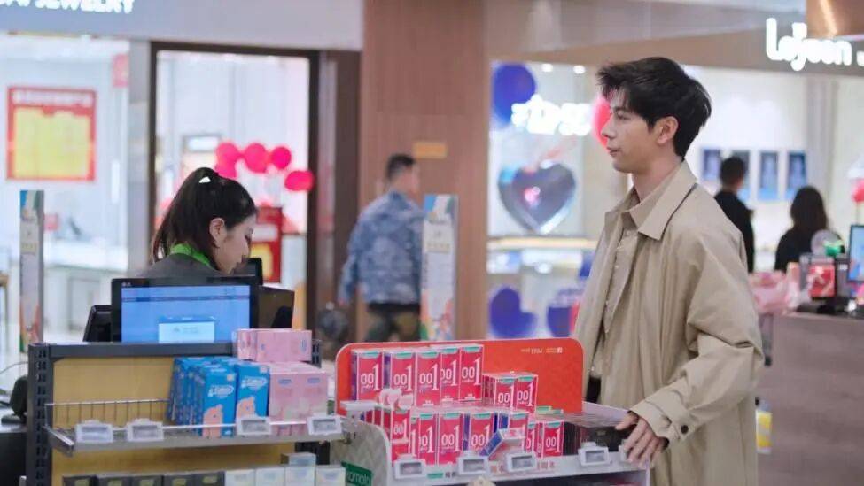 人买了情趣用品却卖爆了冰球突破豪华版安全套没(图10)