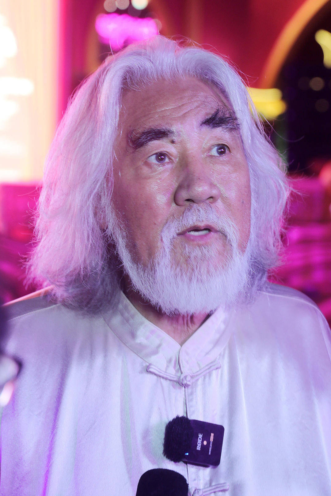 美猴王影业指控张纪中涉嫌职务侵占，张纪中在该公司任董事