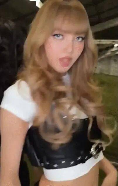 Jennie和Lisa火爆视频删除的背后? 插图1 Jennie和Lisa火爆视频删除的背后? 插图1