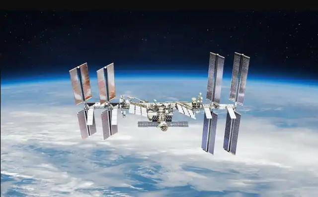 原创 神舟20号返家受阻!疑遭碎片撞击,若修不好,神舟22号或紧急升天