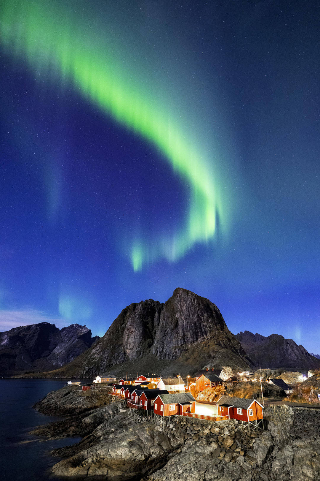 极光姗姗来迟：极光猎人仍在“守株待兔”