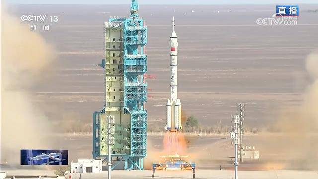 原创             撞击神舟二十真凶锁定，太空出现大量不速之客，推迟返回有危险吗