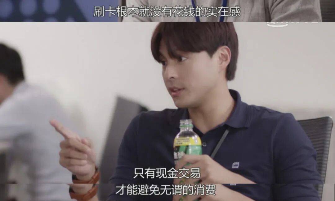 听他说话10分钟、就忍不住掏钱,这带货界新顶流“买张力爆棚”