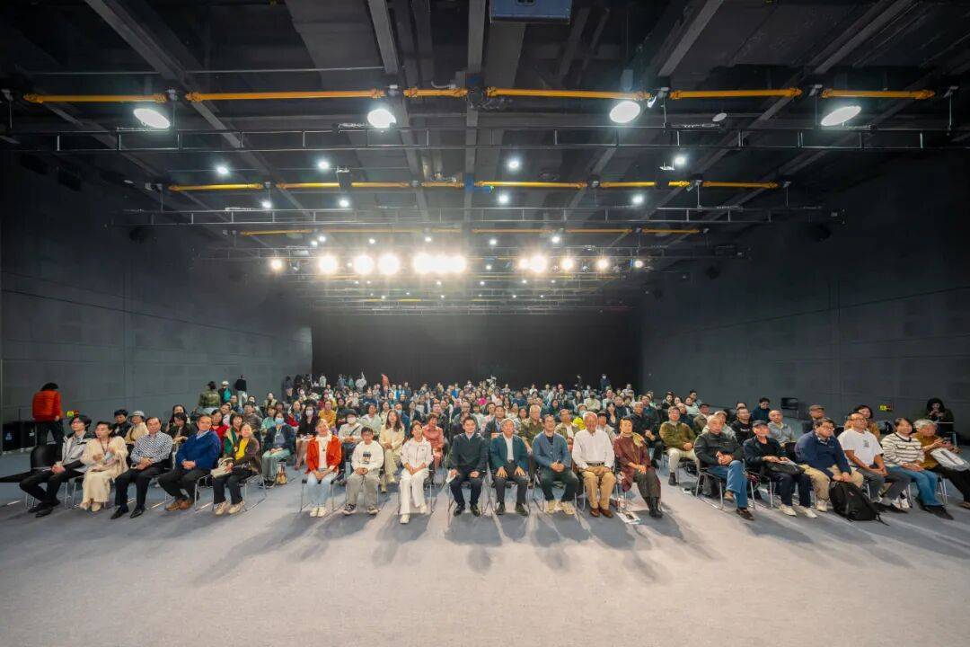 回顾 地缘何以铸就艺术底色？“岭南文化名家大讲堂”共探岭南美术百年革新的地理密码！博鱼体育- 博鱼体育官方网站- 最新网址