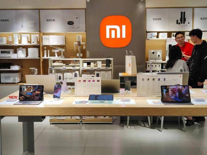 雷军不再温和，仍有两场硬仗要打