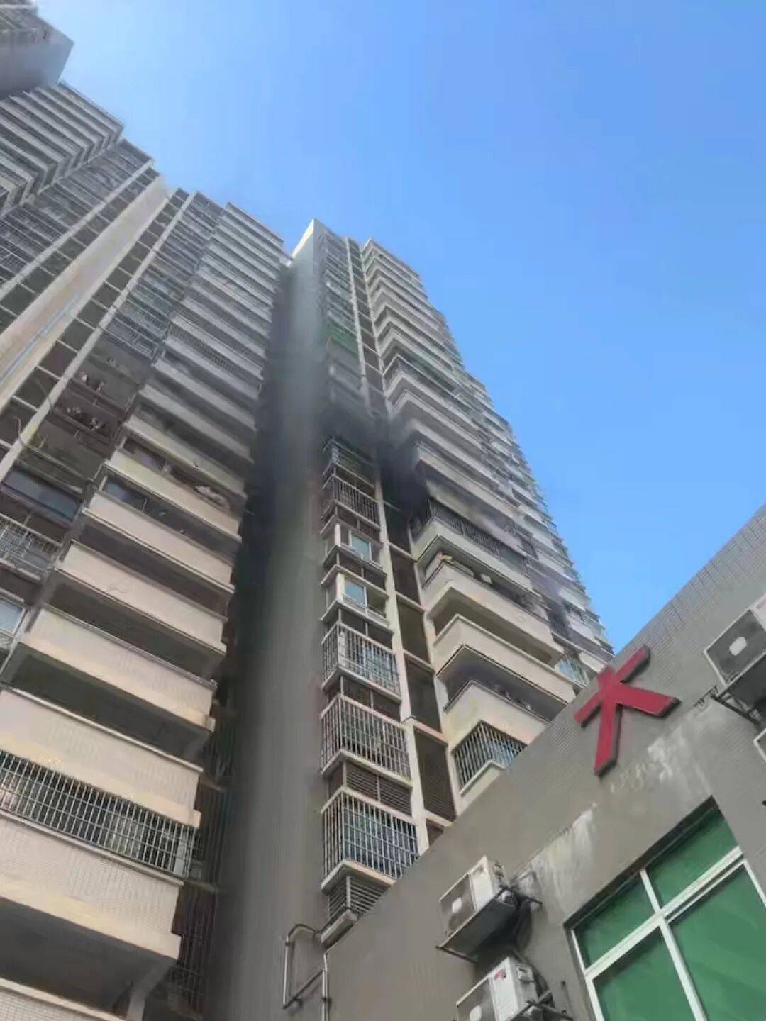 警示 | 接到邻居电话那一刻“我懵了”！用了5年的TA把家变这样……