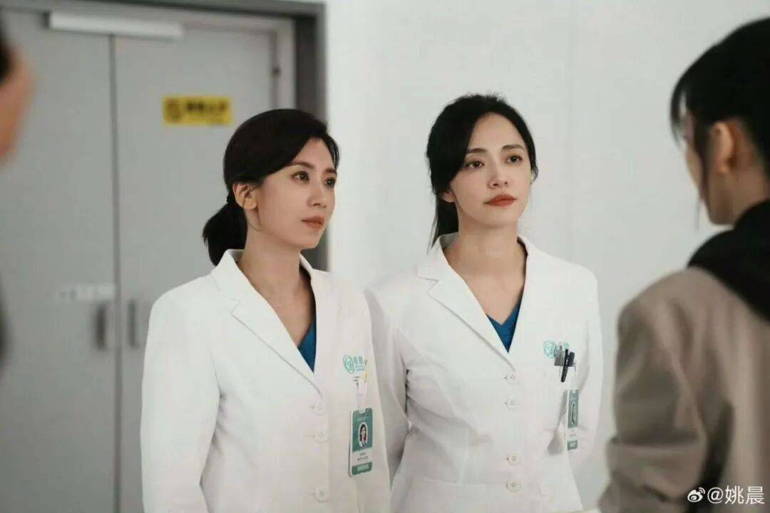 明星路演跳短视频尬舞，粉丝都看不下去了