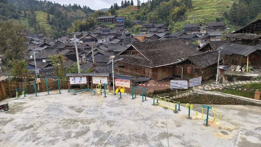 中国·必威体育器材进乡村！贵州体育公益力量为榕江归柳村注入健康活力