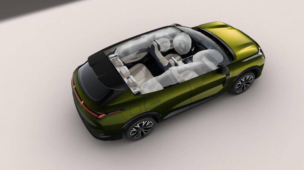 新能源汽车_领克08 EM-P真实事故表现_新能源汽车安全性能