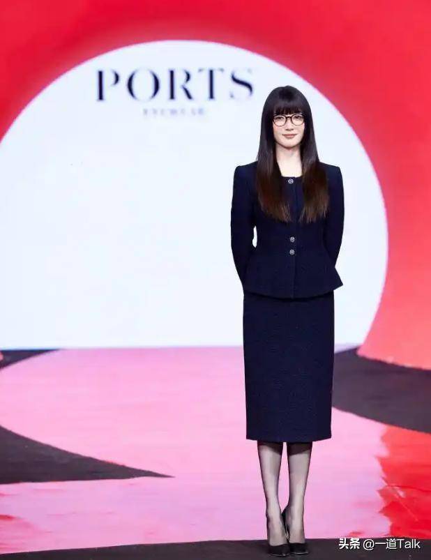 海外产子真相大白6个月,39岁江疏影罕见露面,近照曝光令人意外