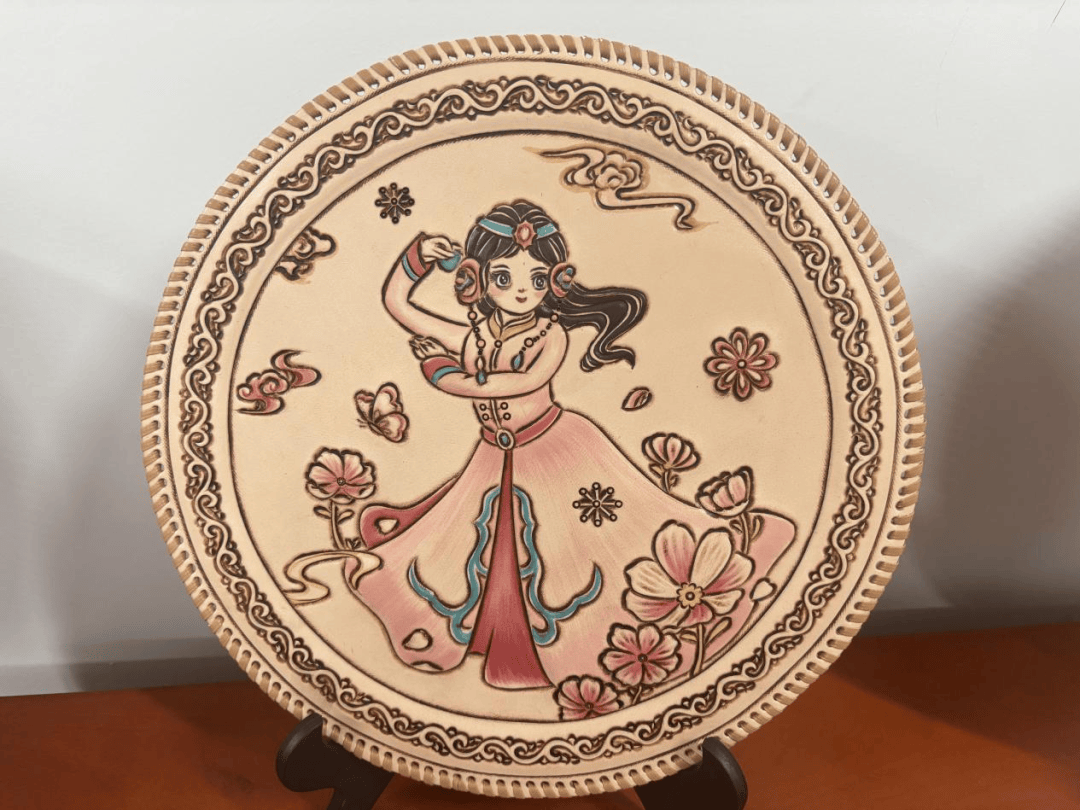 市创研院（非遗保护中心）设计研发的非遗题材文创走向全国~