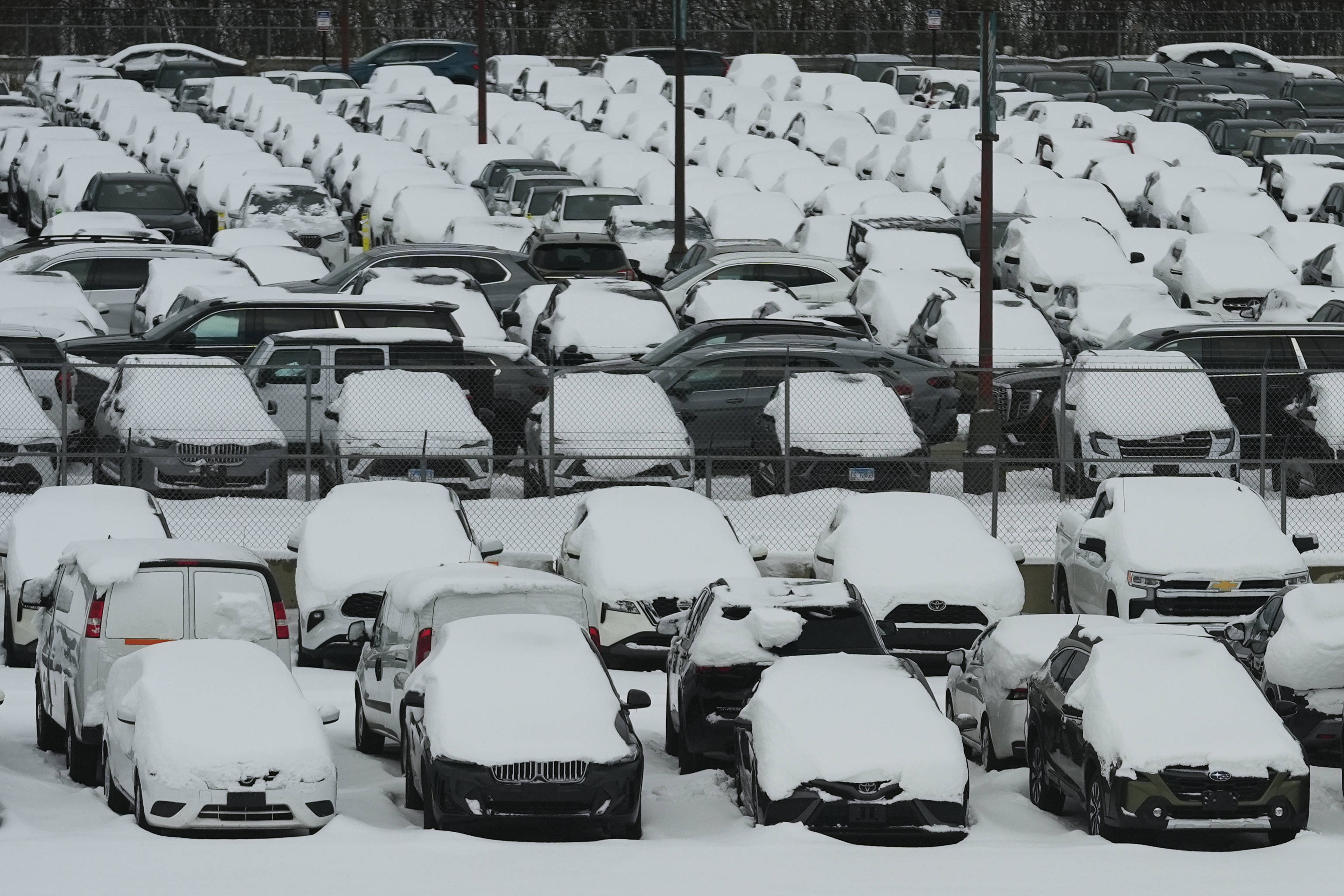 美国多地遭遇降雪