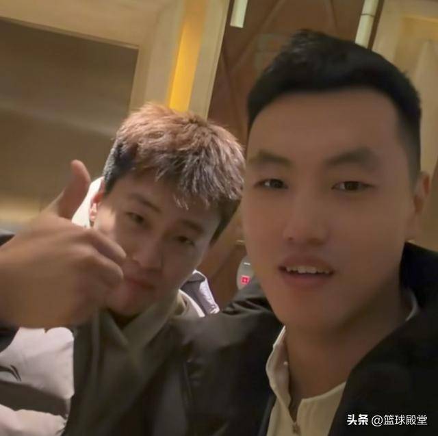 终于来了！赵睿抵达长沙与翟晓川合影，但因伤无缘比赛！