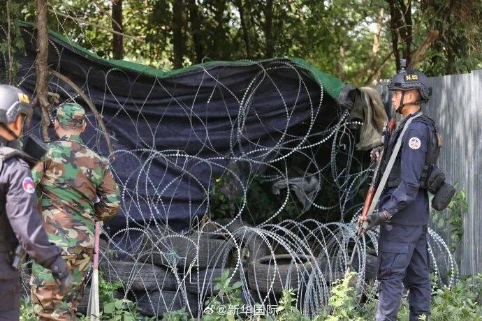 柬泰边境发生交火,两国相互指责,泰媒称两名泰国士兵在交火中受伤,柬埔寨称没有还击-华闻时空