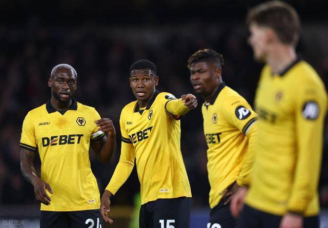 “英超联赛免费高清直播+实时赛程+积分预测