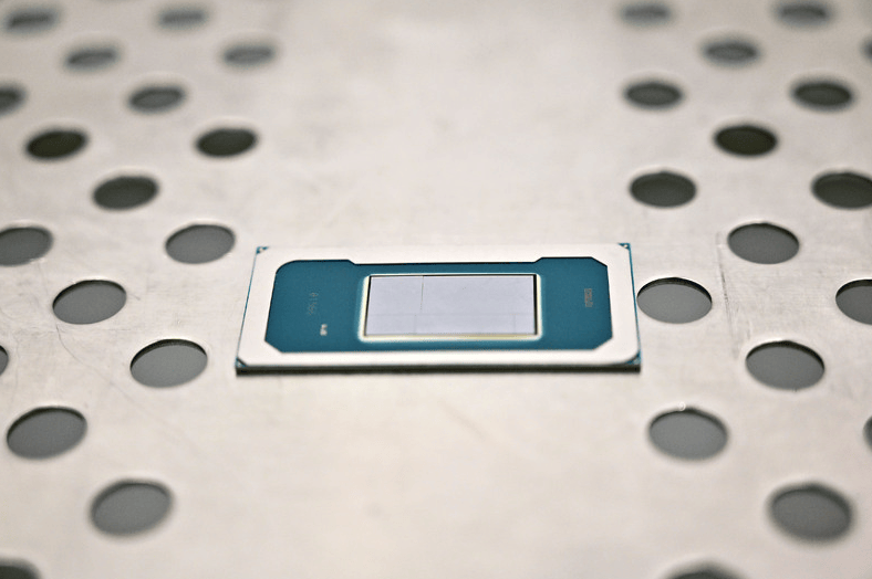 黄仁勋称CPU将死!英伟达想靠GPU制霸,科技巨头们不答应