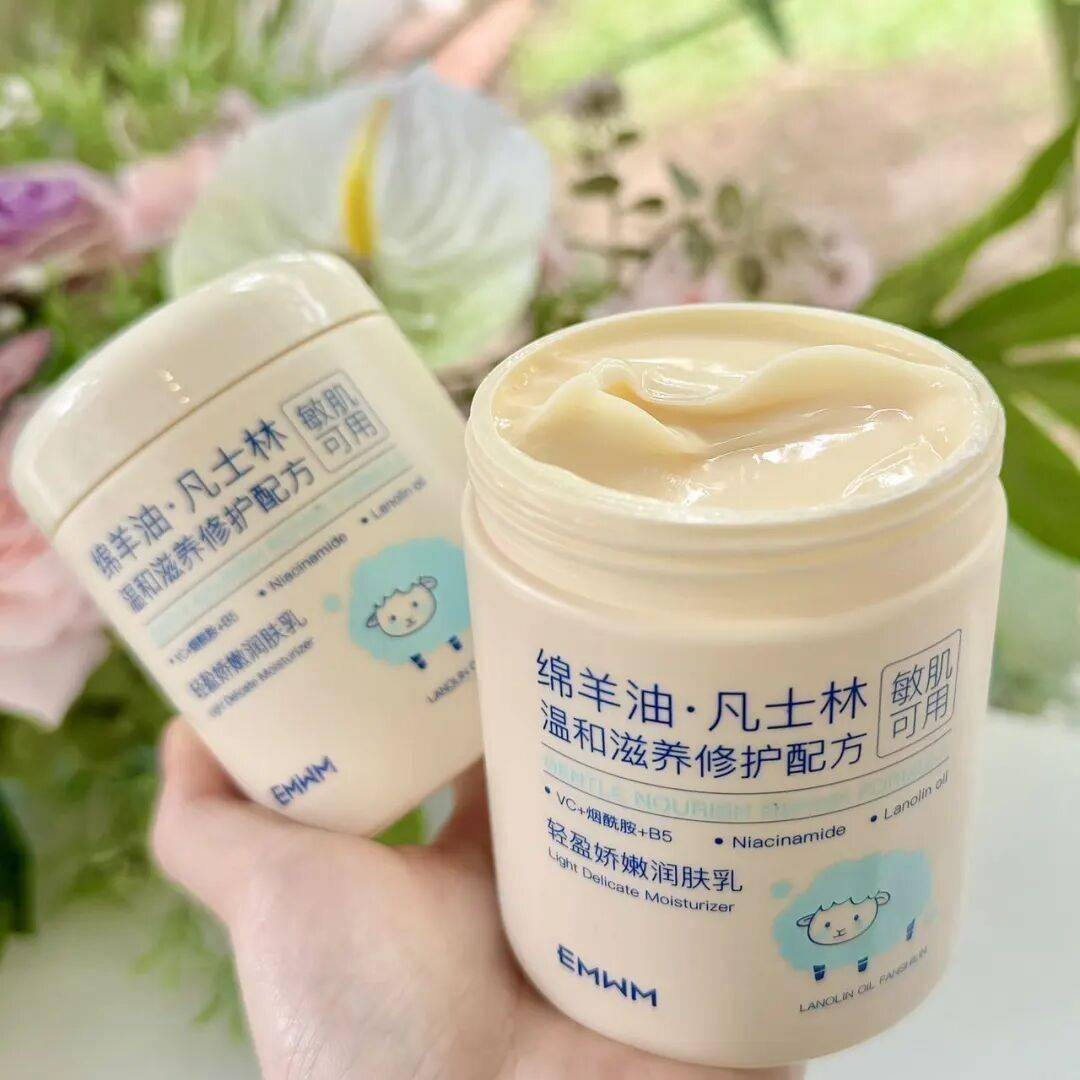 比大白罐还牛的"绵羊油",让你告别秋冬皮屑烦恼,一抹水润肌,从脸润到