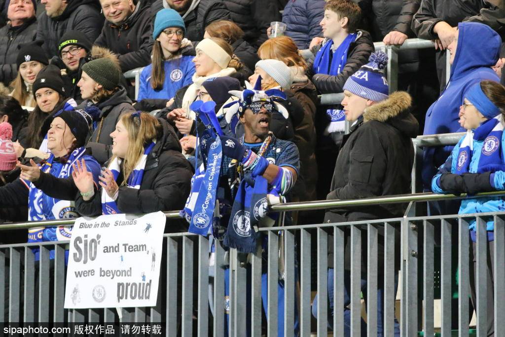 女足欧洲冠军联赛:沃尔夫斯堡女足vs切尔西女足