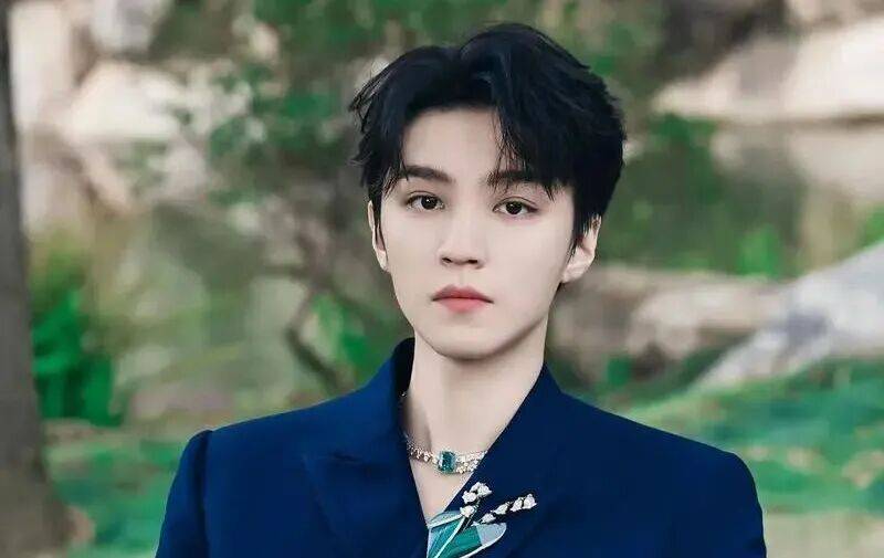 【2025.12.21】老舅挺有意思的？李宛妲和胡先煦？艺人少白头？喻言现在资源？王俊凯脱粉上热搜？