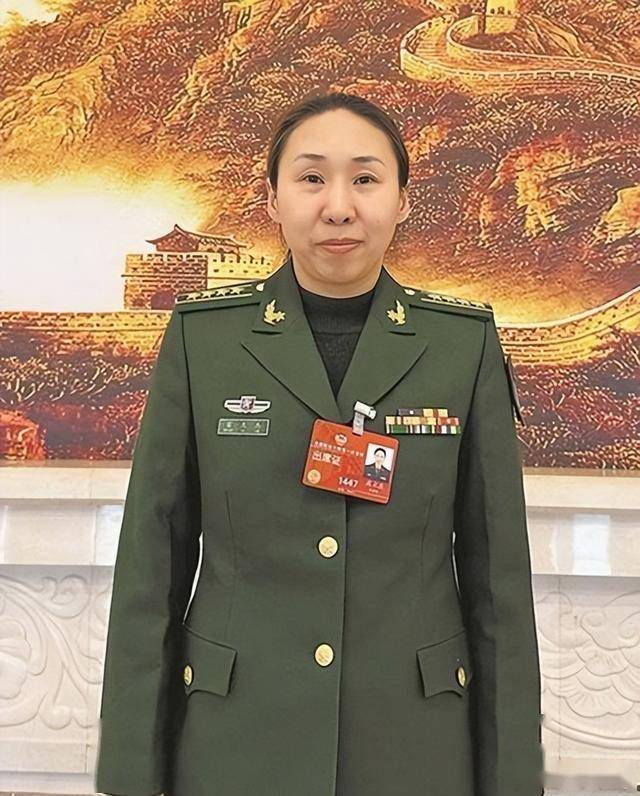 前中国女篮队长苗立杰：33岁退役嫁1米78军官，36生女儿后又复出