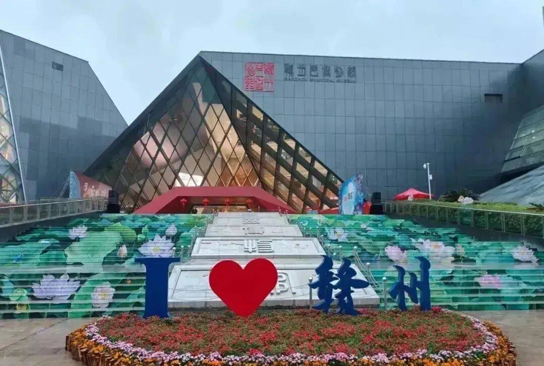 2025江西省城市足球联赛-赛程/比分/球队阵容全掌握-本地足球热血来袭！元旦来信丰精彩不止脐橙！古韵、新城、烟火气您的假期剧本我们已写好。