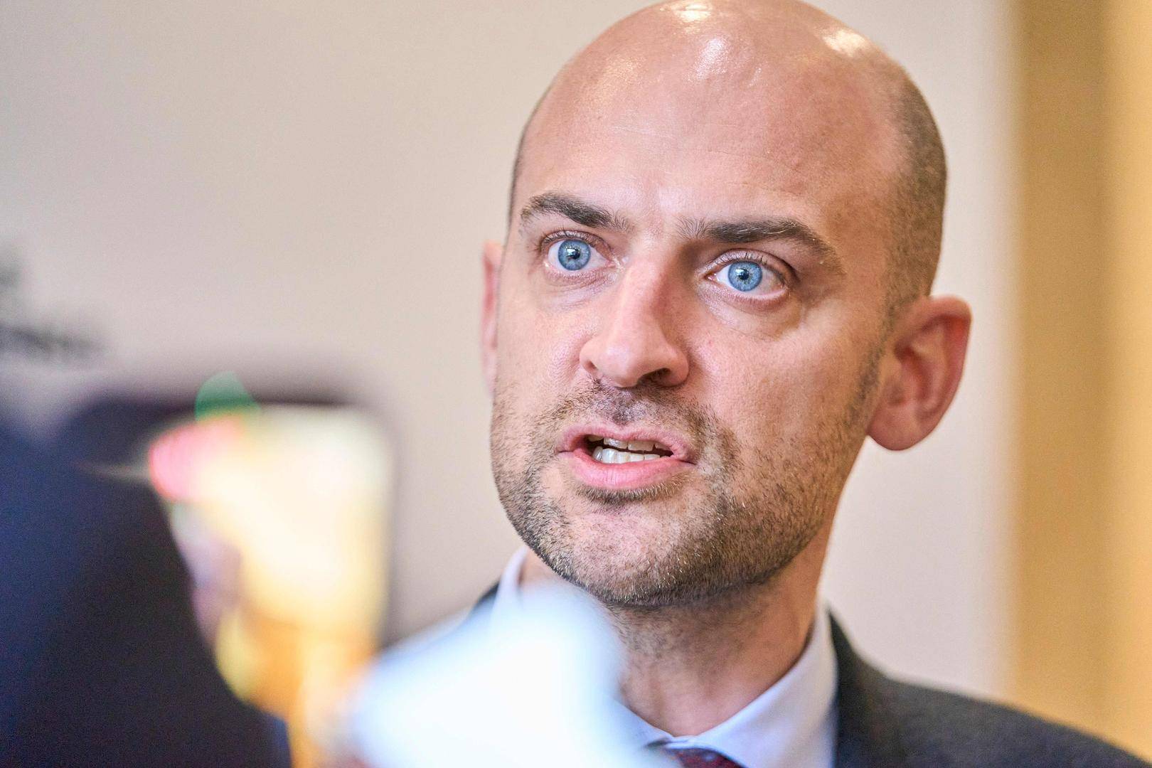 图片[2]-欧洲再次分裂！对美国在委内瑞拉行动反应不一，各有各的说法 -华闻时空