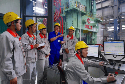 必威官方网站- Betway必威- APP下载蜀匠筑根基：四川职业教育赋能产业发展与乡村振兴