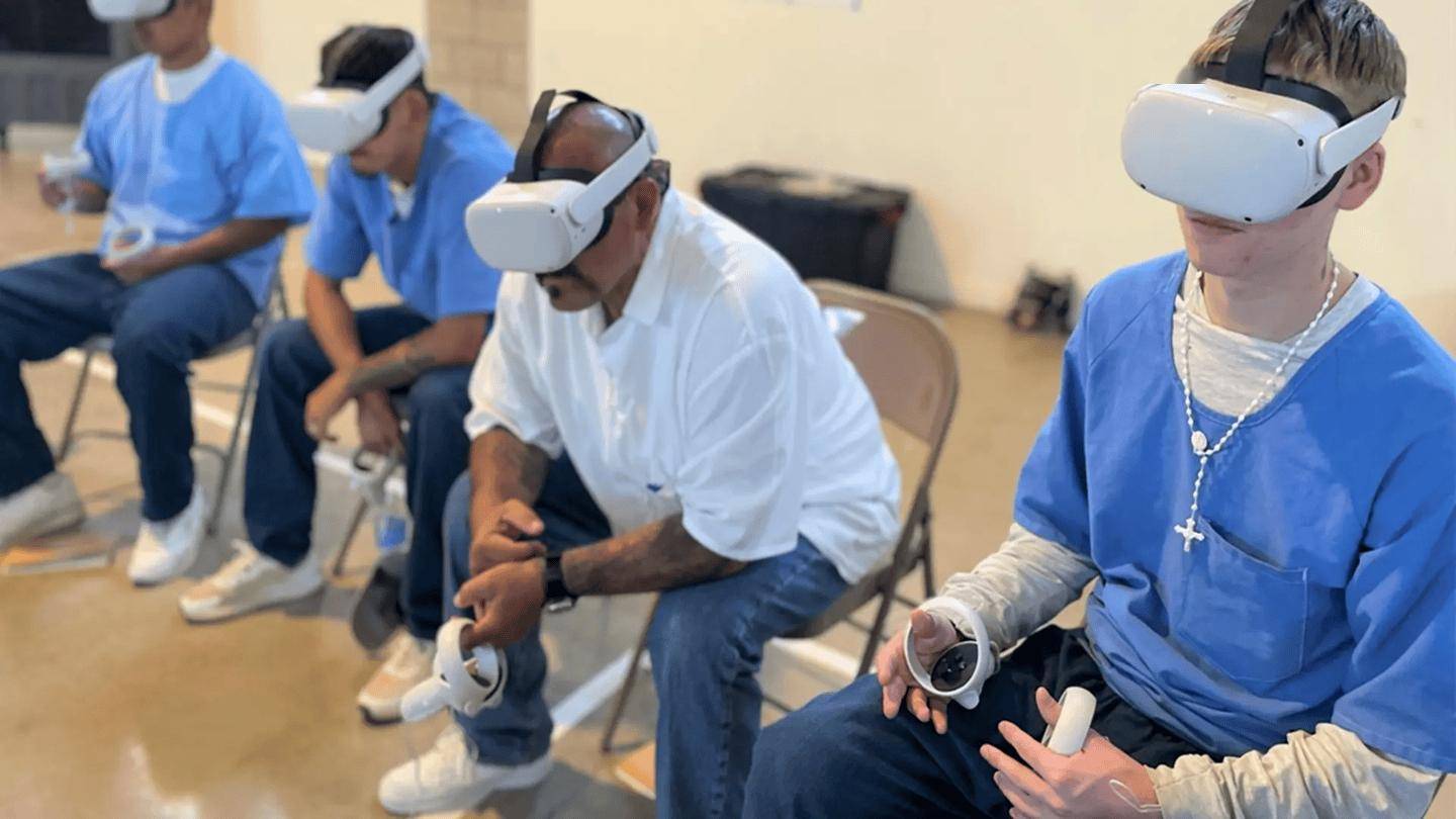 美国囚犯借助VR头显模拟求职面试，并体验“环球旅行”_搜狐网