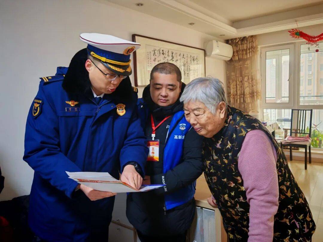 消防传扬“零隔断”丨高新区大队发展“敲门入户”行径 让消防安乐学问“走进”千家万户