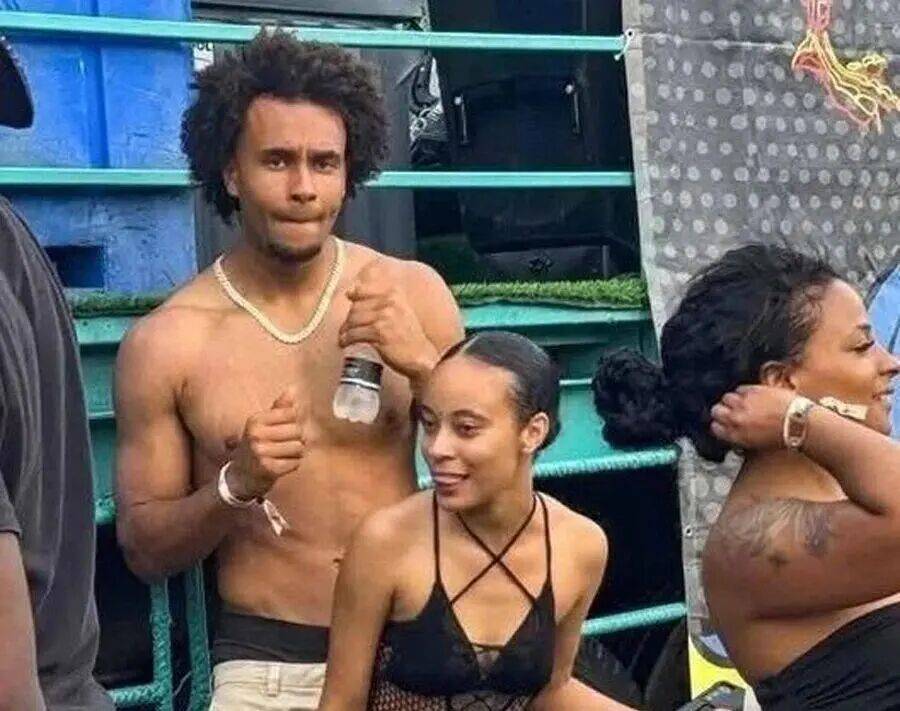 26场20球！身价从0涨至5000万！罢训逼宫！曼联很无奈